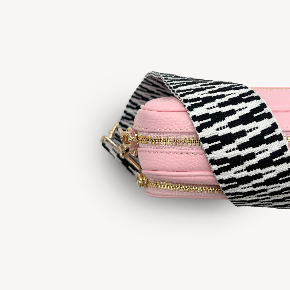 Black & White Zigzag Strap